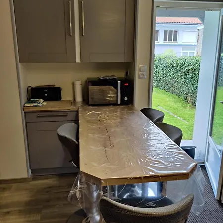 Maisonnette Au Pied Du Marche Et 300 M De La Lejlighed