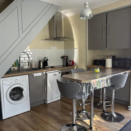 Maisonnette Au Pied Du Marche Et 300 M De La Apartment *