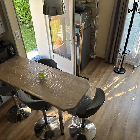 Maisonnette Au Pied Du Marche Et 300 M De La * Saint-Georges-de-Didonne